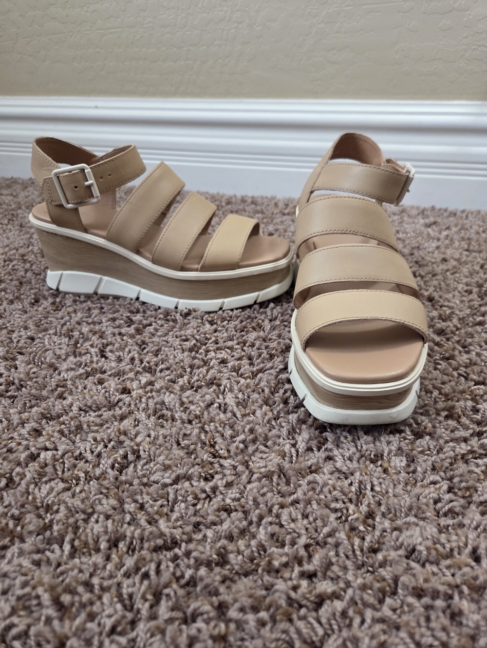 SOREL Joanie III Ankle Strap Wedge Platform Sandal in Honest Beige/Chalk - Picture 5 of 11
